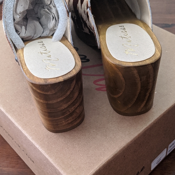 Matisse Cowhair Mule - Picture 3 of 7